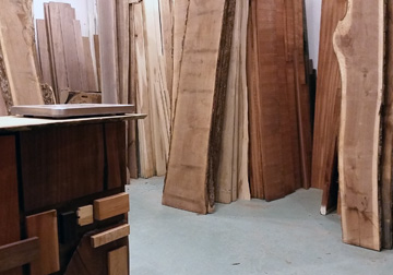 Solid Hardwood Lumber in Walnut, Maple, Oak, Mahogany and Cherry from Great Spirit Hardwoods in East Dundee,Illinois